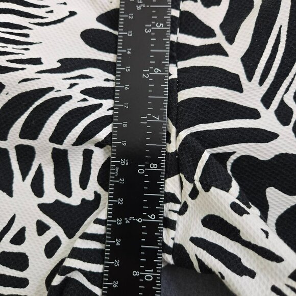 Talbots Hampshire Women 2 Black & White Textured Leaf Print Low Rise Ankle Pants - Picture 10 of 12